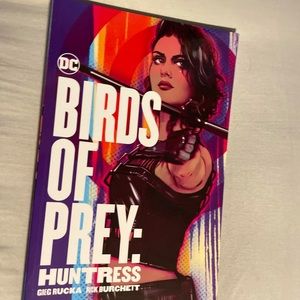 Birds of Prey Huntress
